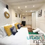 Lejlighed Urbanflat 42 - Two-bedroom Flat In Center Of
