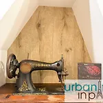 Urbanflat 42 - Two-bedroom Flat In Center Of Paris