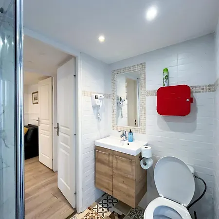 Urbanflat 42 - Two-bedroom Flat In Center Of Lägenhet *