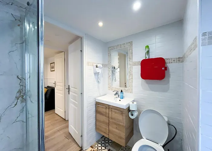 Urbanflat 42 - Two-bedroom Flat In Center Of Lägenhet *